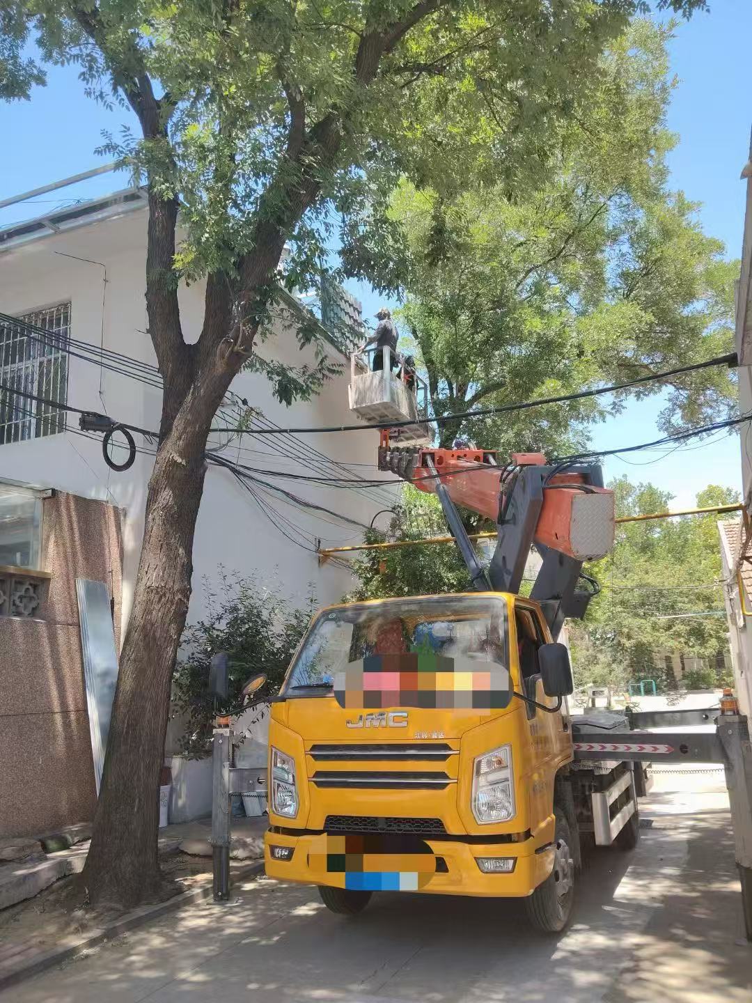 义乌市高空作业车能吊装重物吗？最大承载多少公斤？